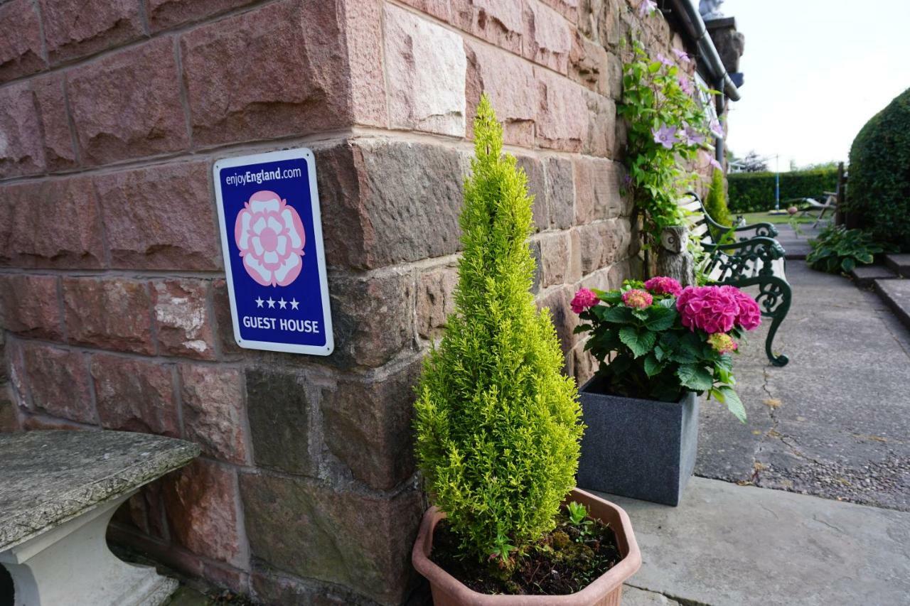 Chapel Croft Guest House Biddulph  Dış mekan fotoğraf