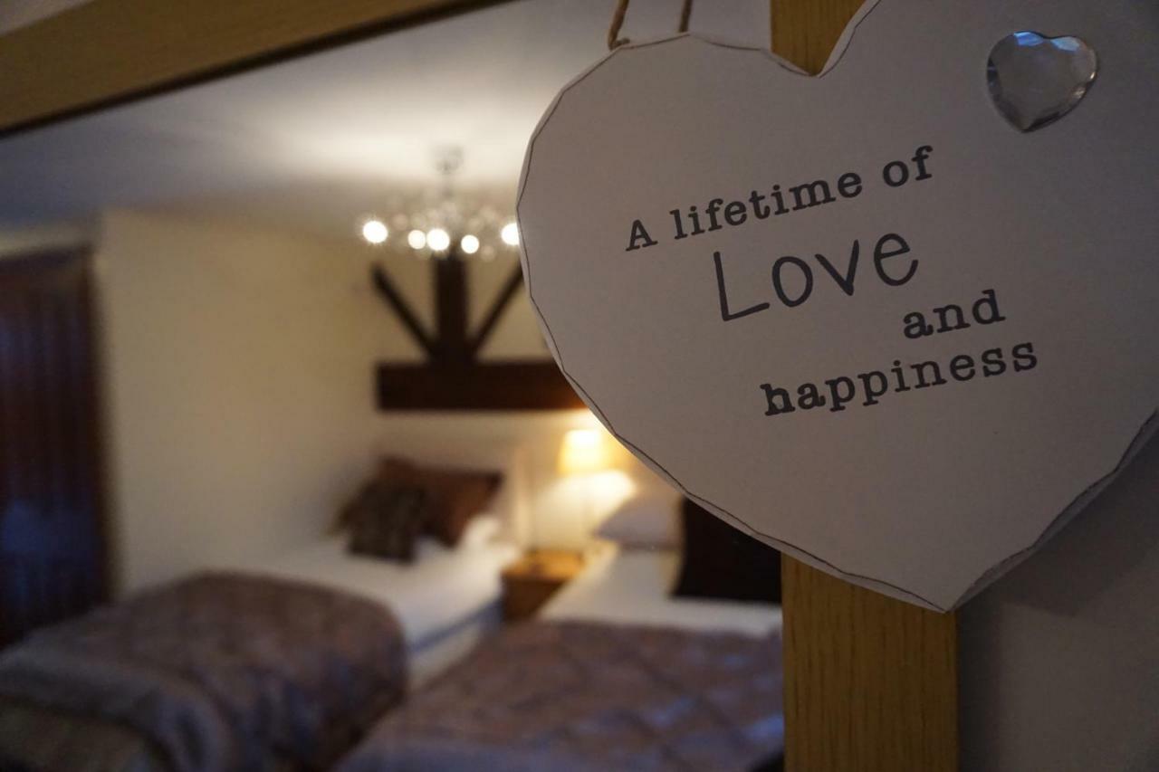 Chapel Croft Guest House Biddulph  Dış mekan fotoğraf